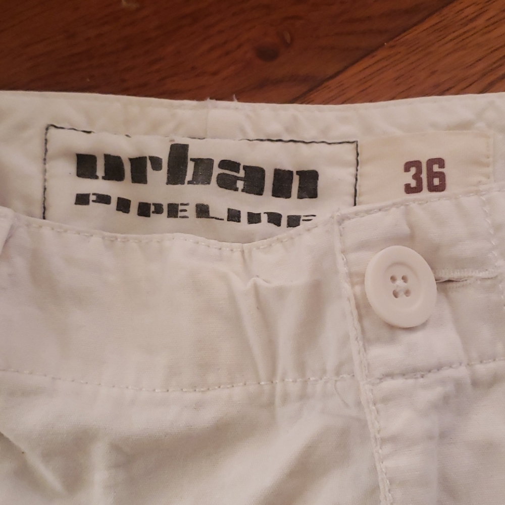 Urban pipeline whote cargo shorts